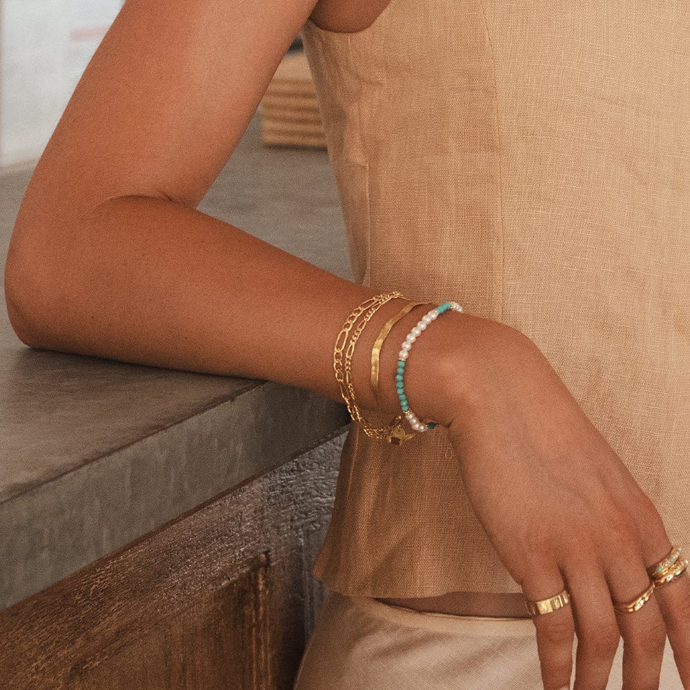 Değerli taşlı İnci Bileklik